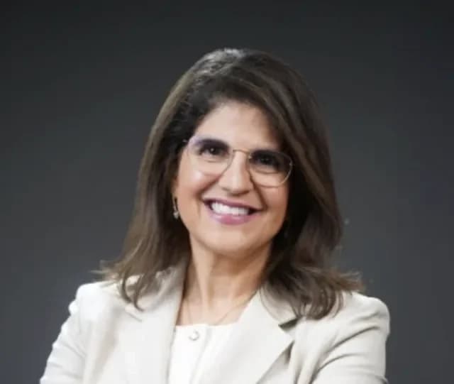 Portrait of Dr. Tamara Sunbul
